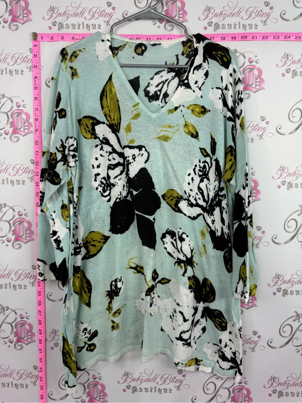 Long sleeve shirt flowers leafs Women’s Mint Floral V-Neck Top blue green black